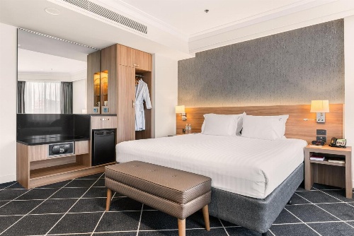 Holiday Inn Darling Harbour image 2